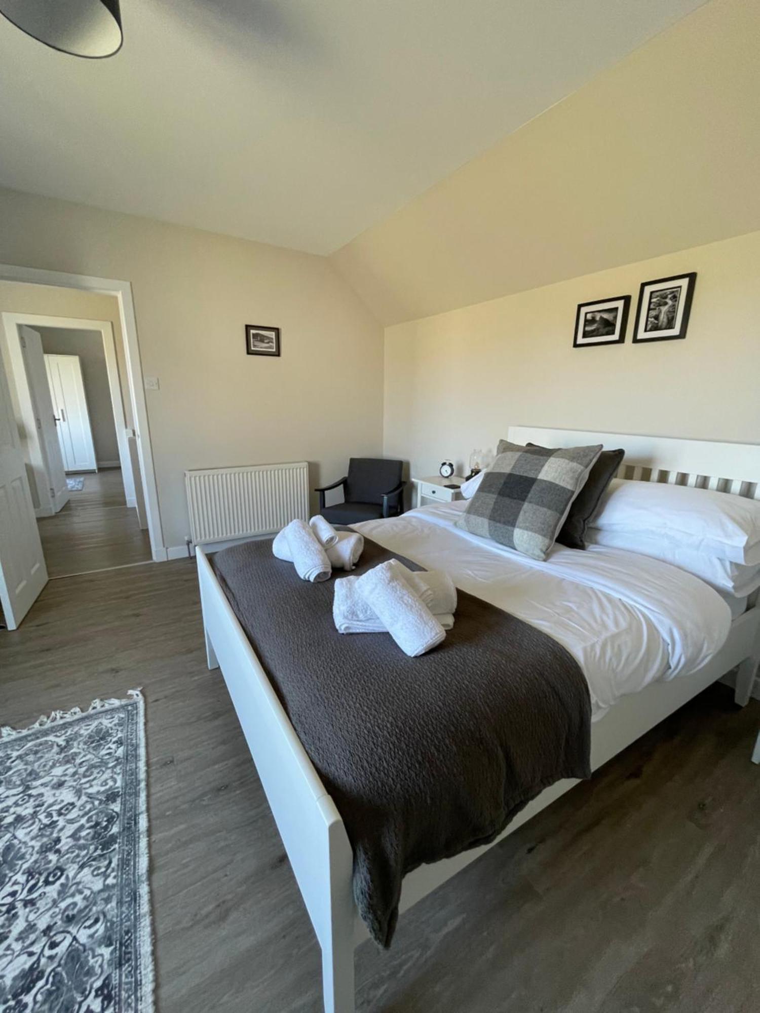 Cleod9 -croft House At 9 Garenin * Carloway (Lewis)